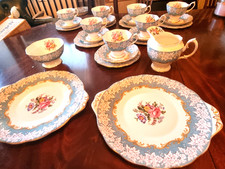 22 Piece Royal Albert Enchantment High Tea Set Great Condition