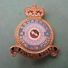 No 4 Squadron Royal  Air Force British RAF/Military Lapel Badge/Brooch
