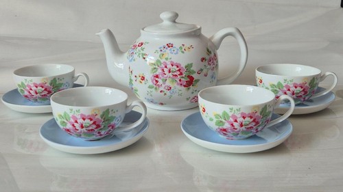 Cath kidston tea set - kidston, teapot