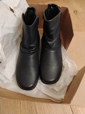 Hotter Whisper Navy Soft