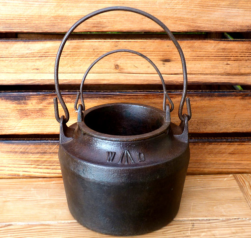 Vintage cast iron - cast, pot