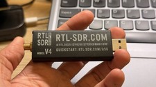 RTL-SDR V4 R828D RTL2832U