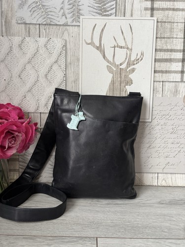 Radley black leather crossbody - radley,