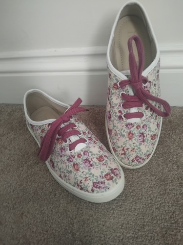 Hotter pink green white floral - pink,