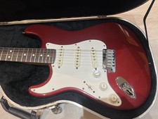 Fender American Standard Stratocaster Left-Handed Metallic Red Rosewood board