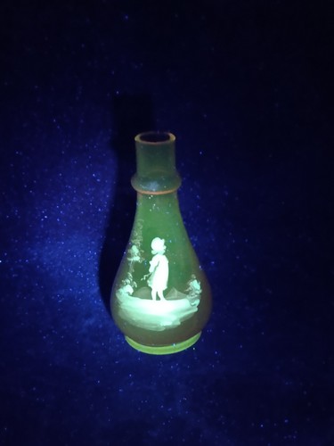 Antique reactive mary - antique, uv