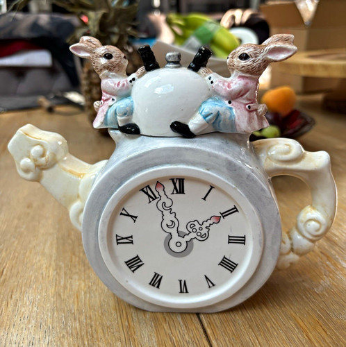 Ceramic novelty teapot - novelty,