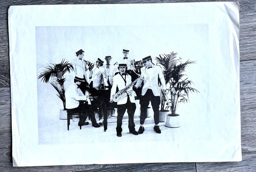 Unusual madness picture press - unusual,