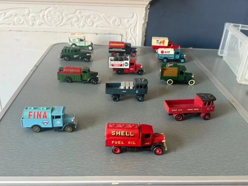 Job lot vintage - die-cast, oil