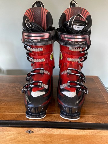 Fischer ski boot