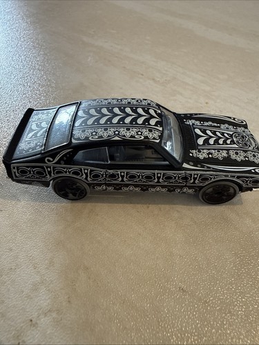 Hot wheels ford maverick - hot,