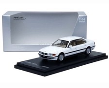 AR 1:64 White For BMW 750iL