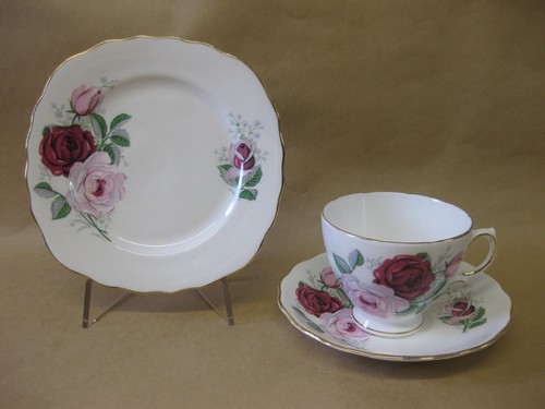 Vintage royal vale bone - royal, china