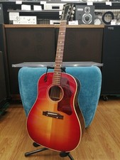 Gibson J-45 Cherry Burst Made