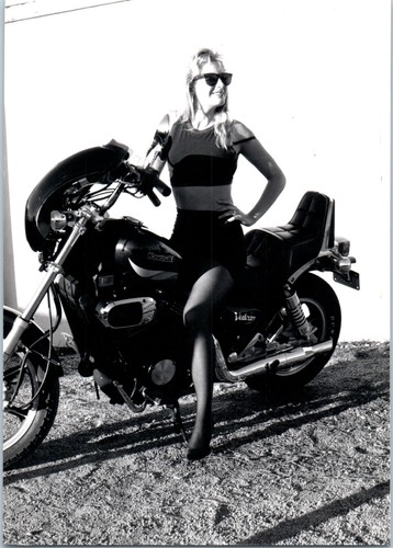 1990s model woman posing - woman,