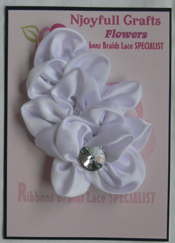 Oval satin layers white - satin, 4x