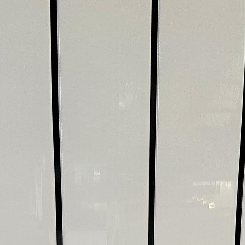 White gloss black strip - 4,