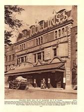 "COLLINS's MUSIC HALL up at
