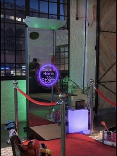 Magic mirror selfie - magic,