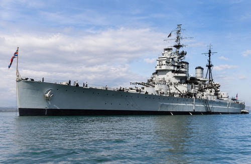 Royal navy battleship - royal,