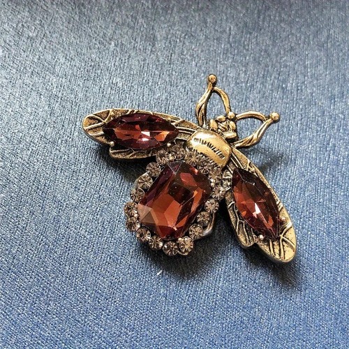 Vintage crystal bee brooch - crystal,