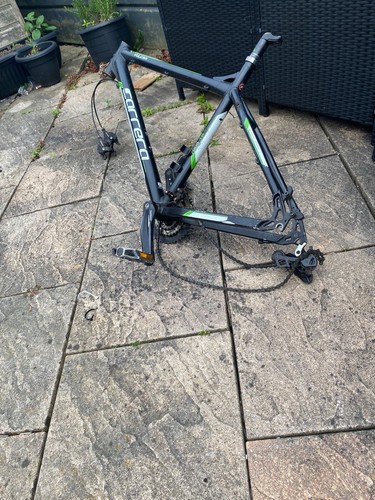 Carrera frame 26er - carrera,