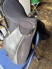 17 Inch Black Wintec Saddle
