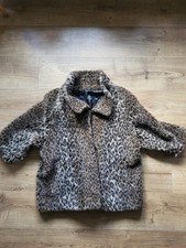 Faux fur leopard print adapted