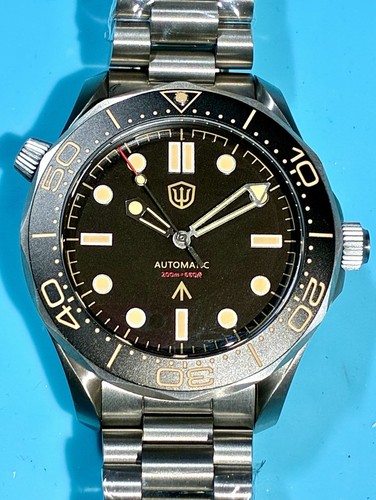 Watchdives titanium 007 james - 007,