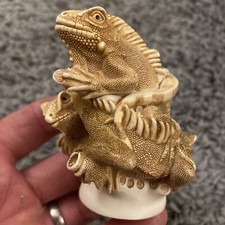 Harmony Kingdom - ‘Leatherneck Lounge ’ - Iguanas 