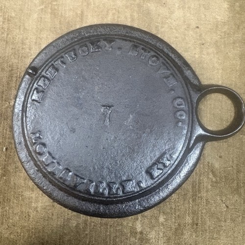 Antique cast iron - antique, lid