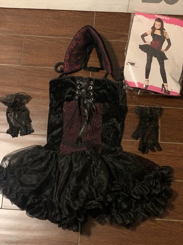 Vampirina fancy lace - vampirina, up
