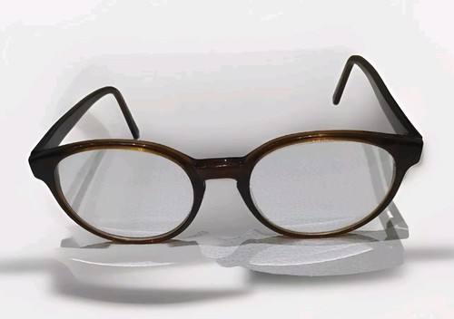 Specsavers tay lady - specsavers, tay'