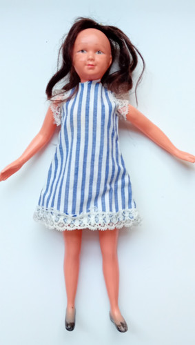 Charming vintage 1960s - vintage, doll