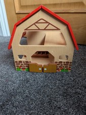 Farmyard barn toddler toy with wooden animals 