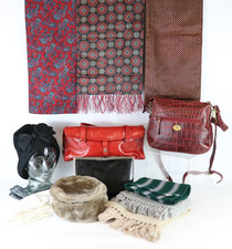 VINTAGE ACCESSORIES Job Lot