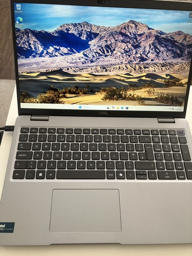 Dell latitude 5550 - dell, 15.6"