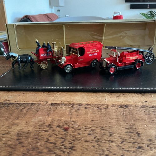 Lledo alton fire brigade horse - alton,