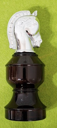 Avon chess piece - avon, empty