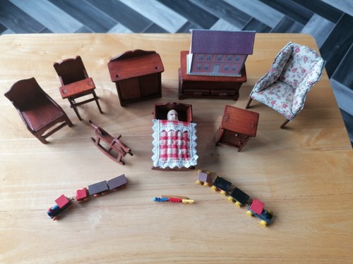 Dolls house 12th scale - dolls,