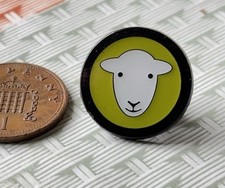 Herdy Official Pin Badge, grass green/black. Retired. Collectable