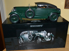 Minichamps 1/18  Green Bentley