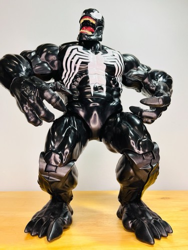 Venom talking action figure - talking,