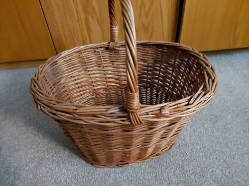 Vintage wicker shopping basket - wicker,