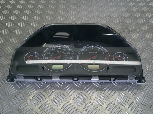 Volvo v70 speedo clocks - speedo, 2.4