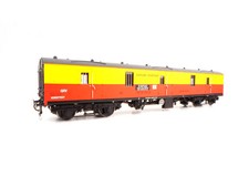 Heljan 4986  Mk1 GUV Satlink Western Red/Yellow KDB977557 O Gauge