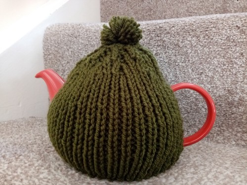 Hand knitted tea cosy - ,, fits
