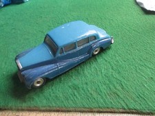 DINKY TOYS ROLLS ROYCE SILVER WRAITH (LOT R52)