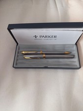 Parker Sonnet Stainless  Steel GT  with Gold trim Fountain Pen and Pencil set