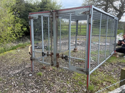 Scrap waste cage - cage, ford